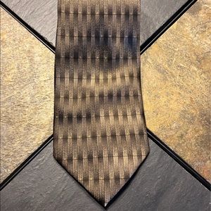 Kenneth Cole Reaction silk tie